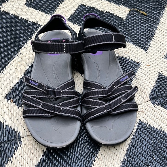 Teva strapped sandals - Picture 1 of 3